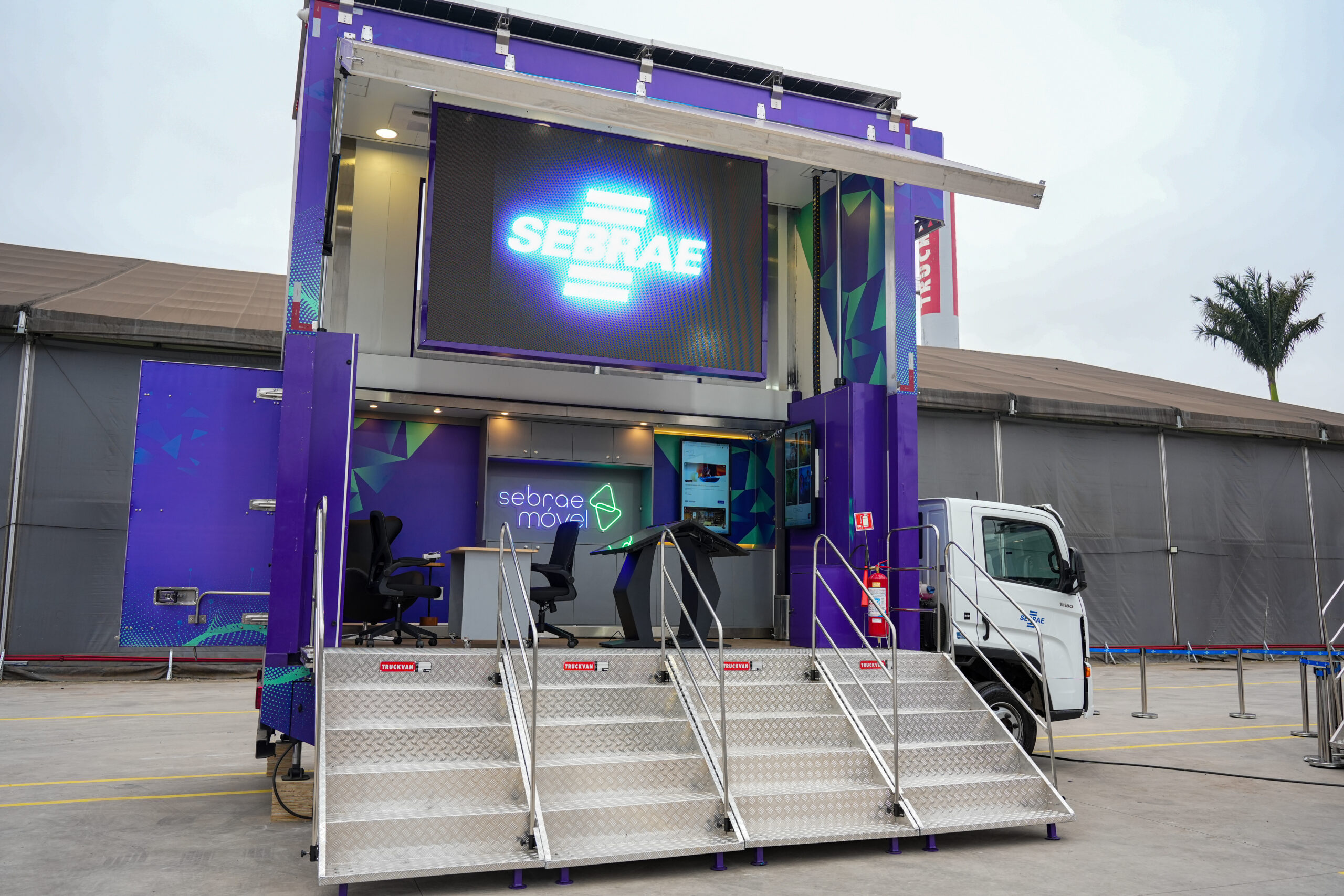 Sebrae Móvel participa de mutirão com orientação gratuita para empreendedores em Osasco
