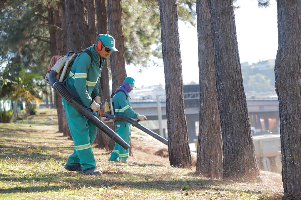 Da coleta seletiva à varrição: a limpeza que cuida de Barueri