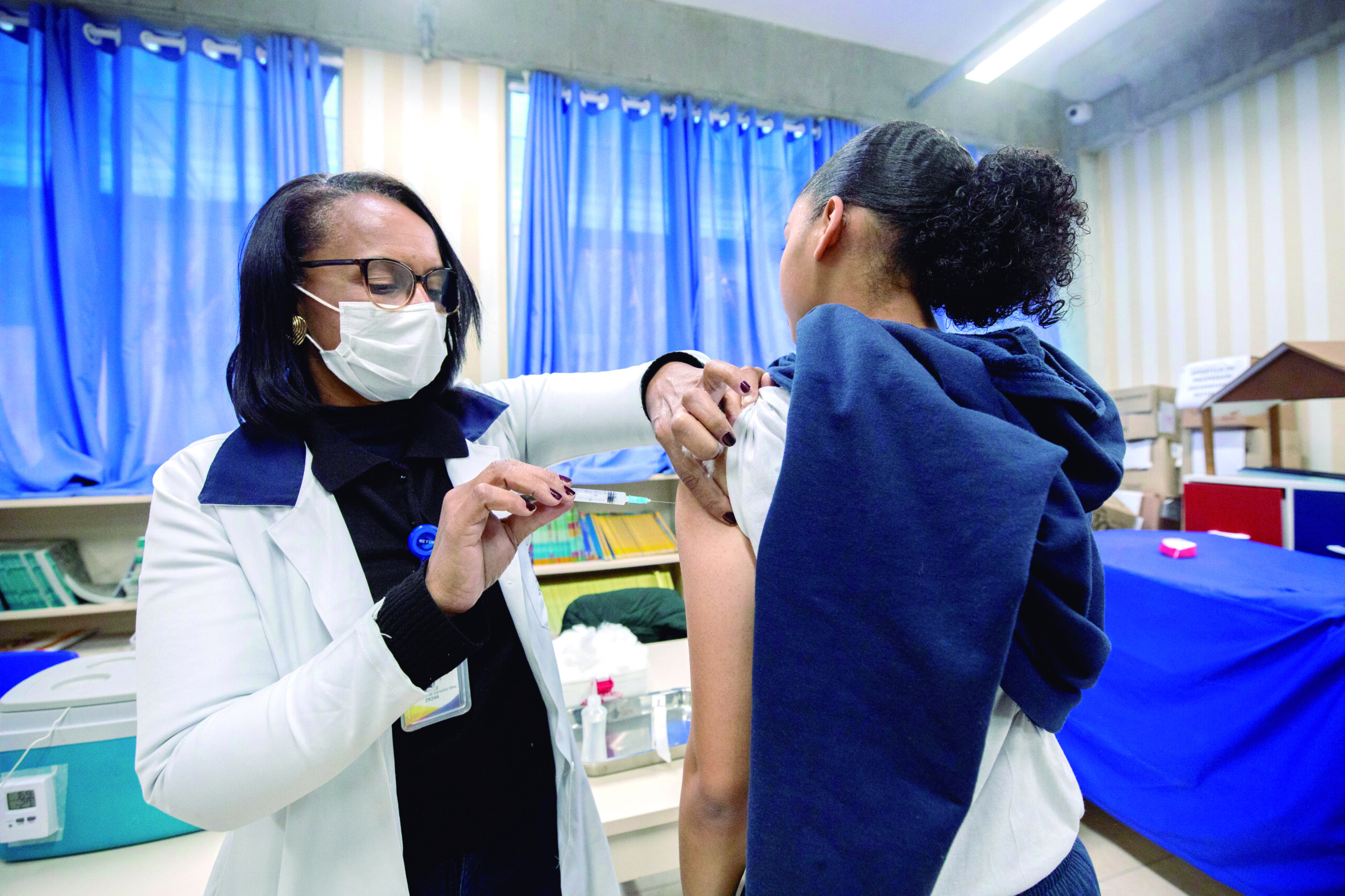 Saúde oferece vacinas gratuitas contra gripe, febre amarela e outras doenças em Santana de Parnaíba