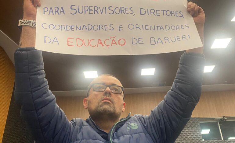 Gestores da Educação cobram equiparação salarial durante audiência pública da LDO em Barueri