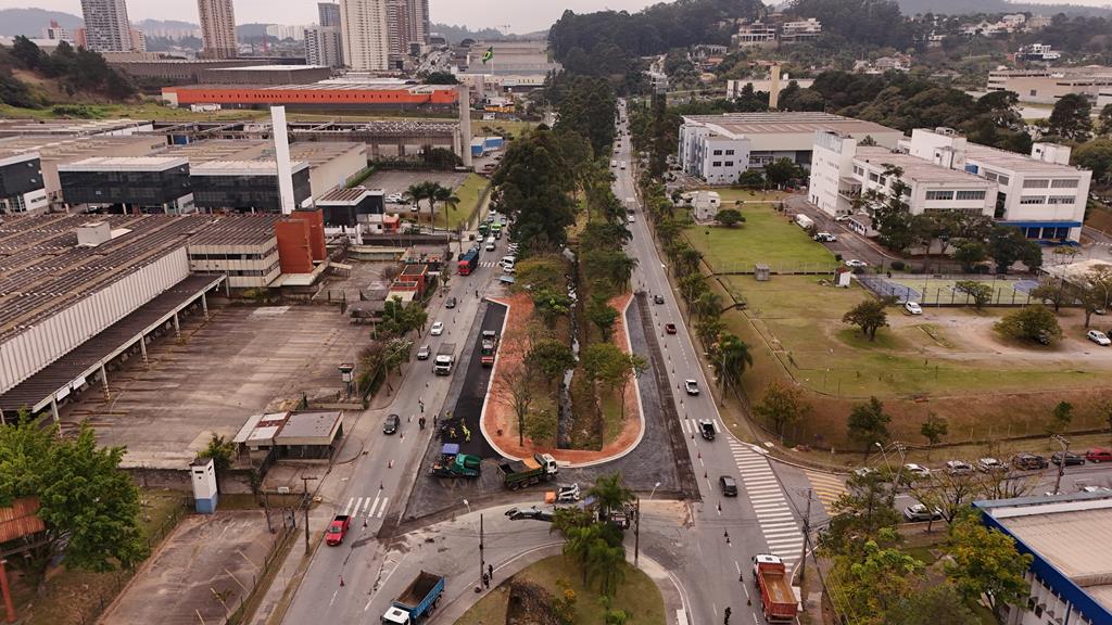 Nova alça de retorno na Avenida Piracema vai melhorar acesso à Castello Branco