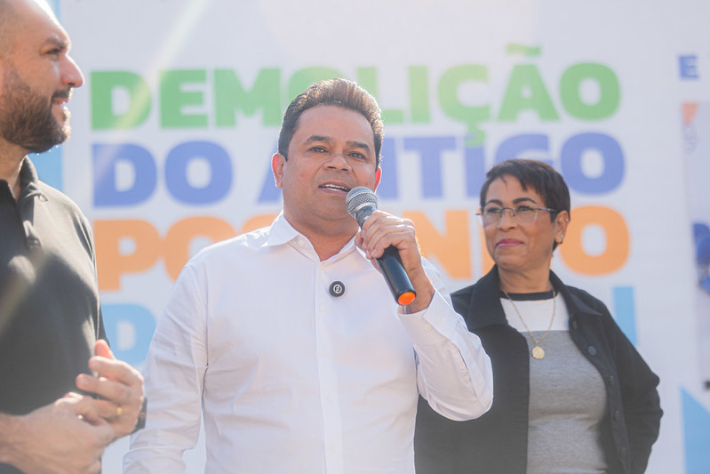 Teco inicia demolição do antigo Postinho da Cohab I