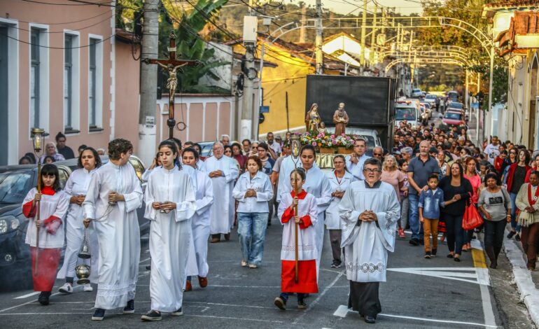  Santana de Parnaíba promove a Festa da Padroeira Santa Ana no próximo domingo (26) com programação religiosa e cultural 