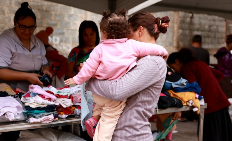 Acolher no Seu Bairro chega à 4ª edição com distribuição de agasalhos, vacinação e serviços gratuitos no Jardim Santa Cecília