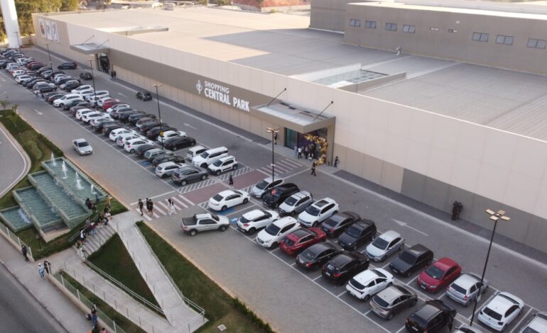 Shopping Central Park celebra 2 anos com atrações circenses e show de mágica
