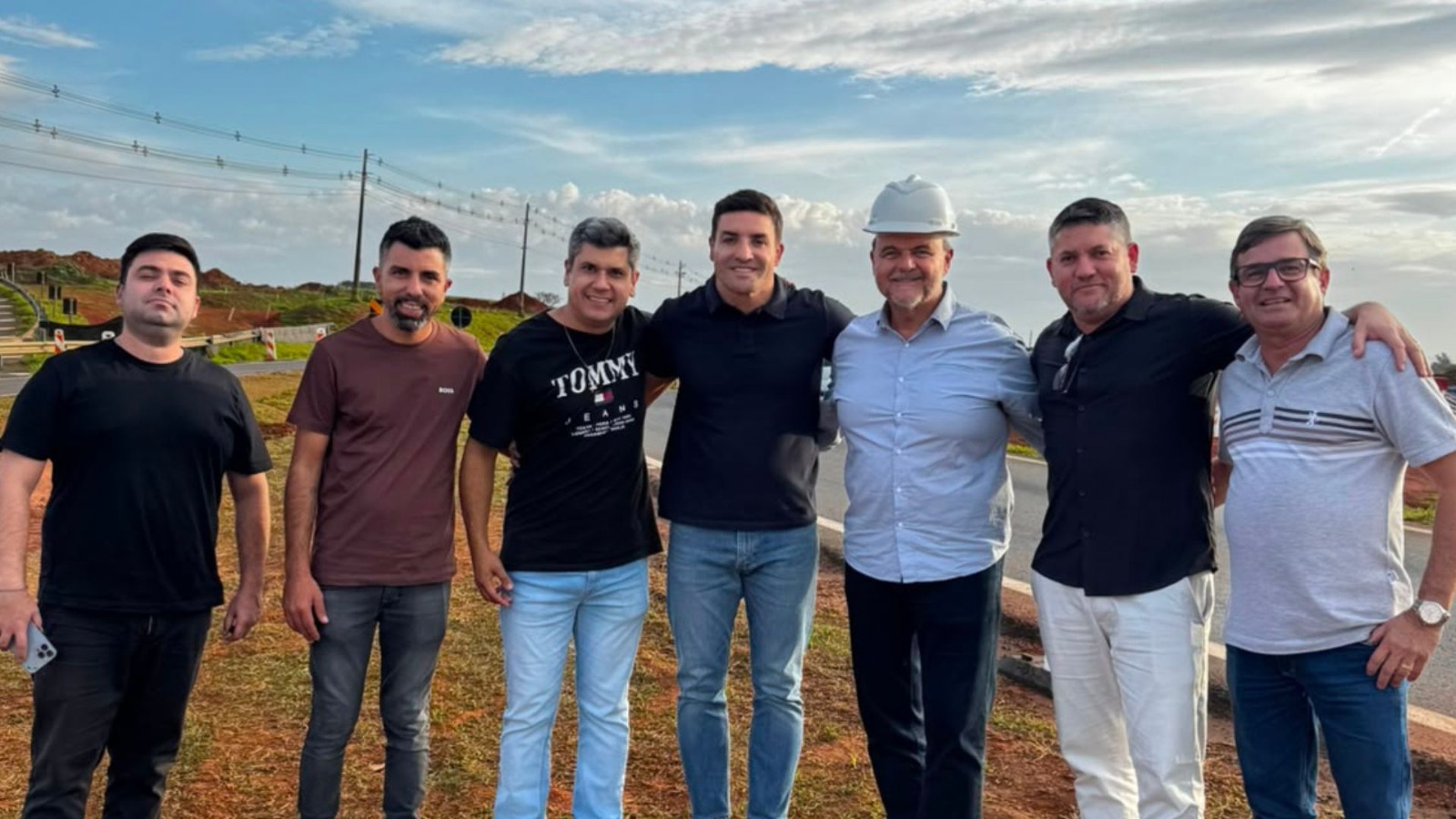 Wesley Cezar conhece de perto obra de mobilidade em Tatuí e destaca trabalho do deputado Ricardo Madalena
