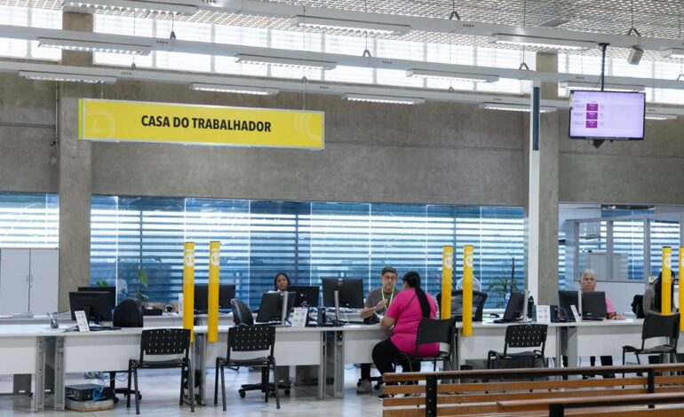 Barueri abre 36 vagas de emprego com salários que chegam a R$ 3.2 mil