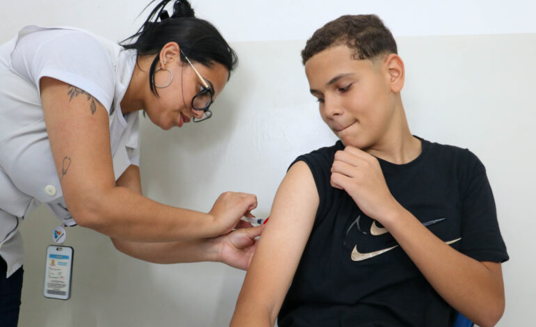 Prefeitura realiza Dia D de Multivacinação neste sábado (22), em cinco unidades de saúde