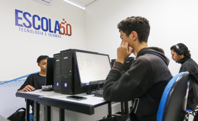 Escola 5.0 de Itapevi abre vagas para curso de Excel Básico com IA Generativa