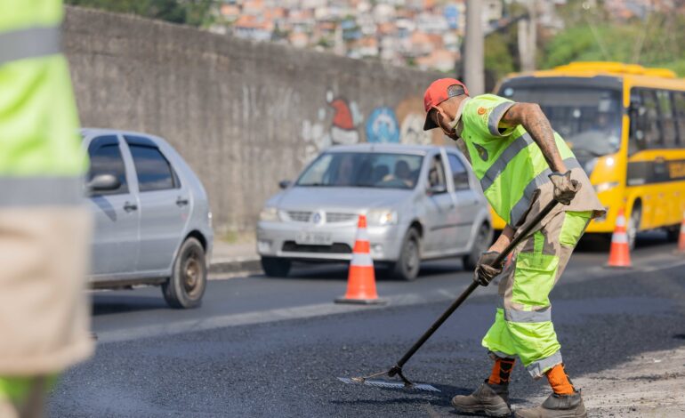 Prefeitura de Itapevi em parceria com DER realiza melhorias na Rodovia Engenheiro Renê Benedito da Silva