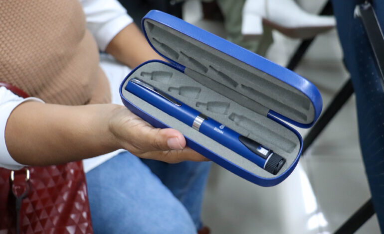 Prefeitura de Carapicuíba promove Fórum de Especialidades Médicas com treinamento sobre a nova insulina glargina em caneta