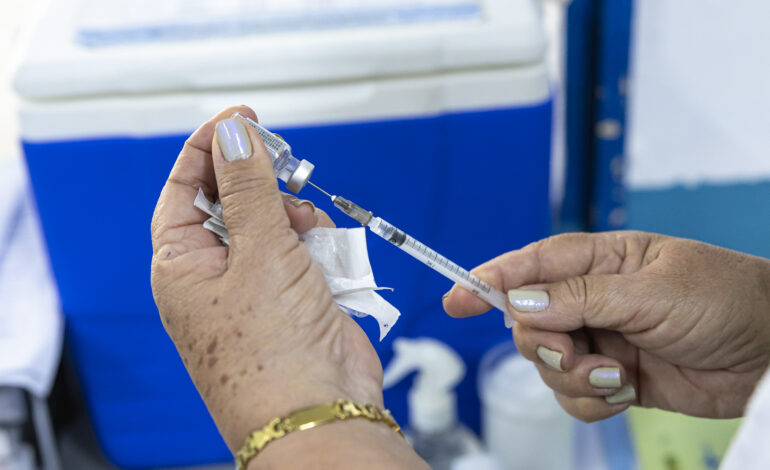 Campanha de Multivacinação acontece neste sábado (22)
