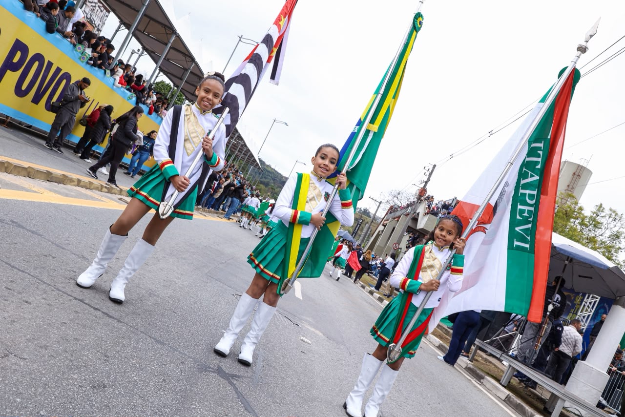 Itapevi destaca participação de bandas marciais em maior Desfile Cívico da história