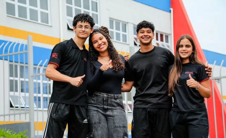 Etecs e Fatec estão com inscrições abertas para ensino técnico e cursos de graduação 
