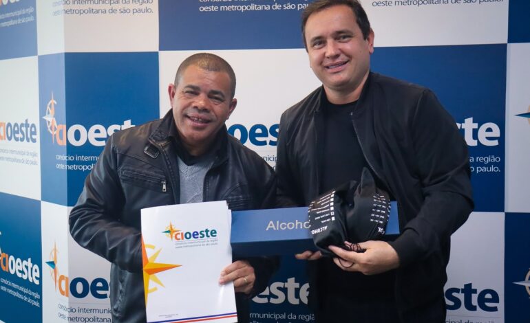 CIOESTE reforça mobilidade urbana com entrega de bafômetros e capacitação de agentes nos 14 municípios