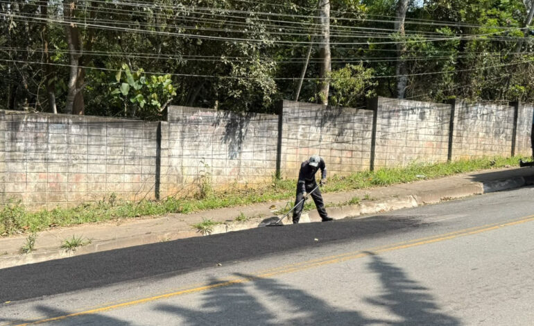 Obras e zeladoria: veja onde a Prefeitura de Cotia realizou serviços nesta semana