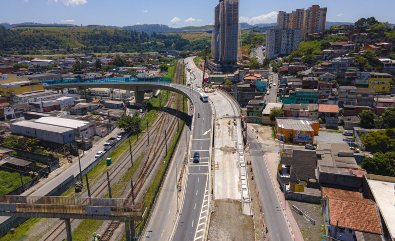 Novo viaduto de Itapevi chega a 94% de execução