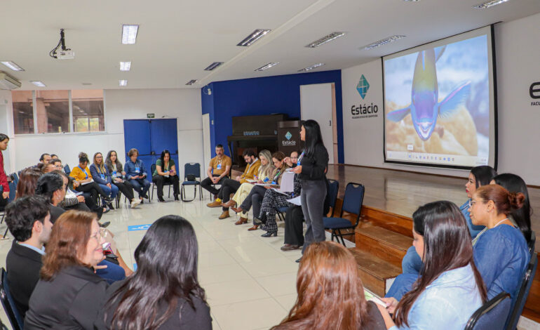 Prefeitura de Carapicuíba realiza oficina sobre assistência à pessoa com Acidente Vascular Encefálico (AVE)